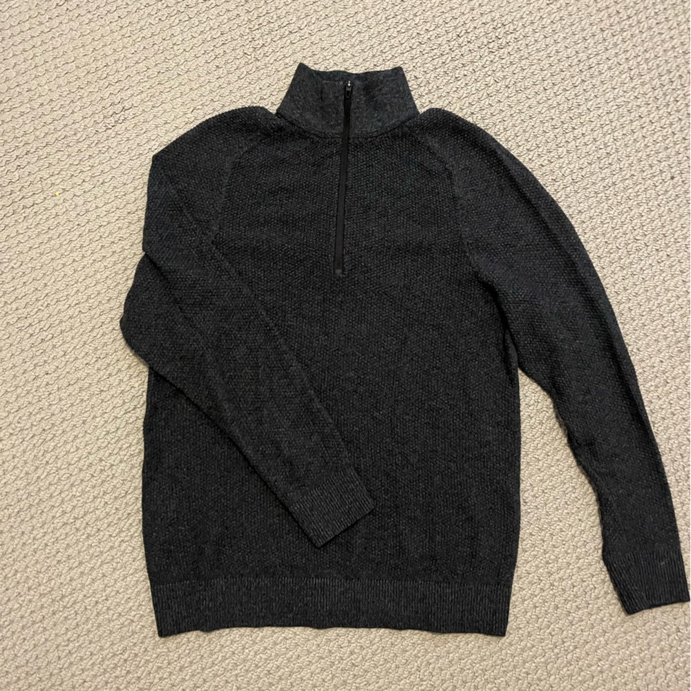 Lululemon Men's Black Sweater